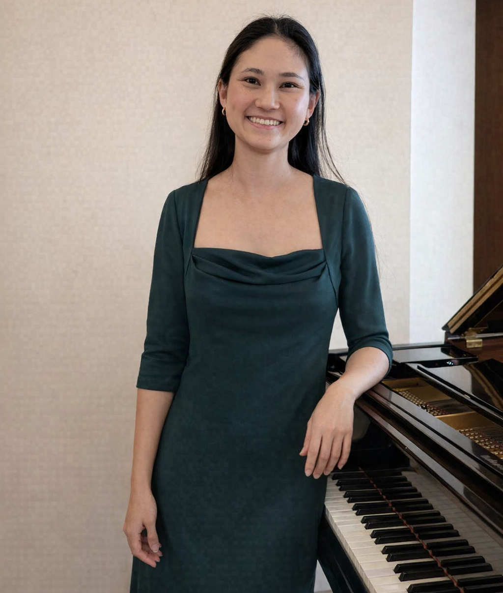 Jasmine, piano instructor